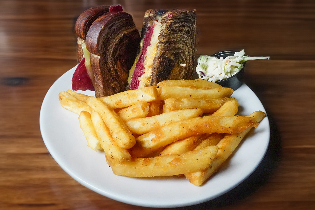 49thState, 49thStateBrewing, Denaliparkbrewpub, Denalipark, denalilife, DineDenali, supportlocal, eatlocal, drinklocal, alaska, alaskalife, brewpub reuben, corned beef